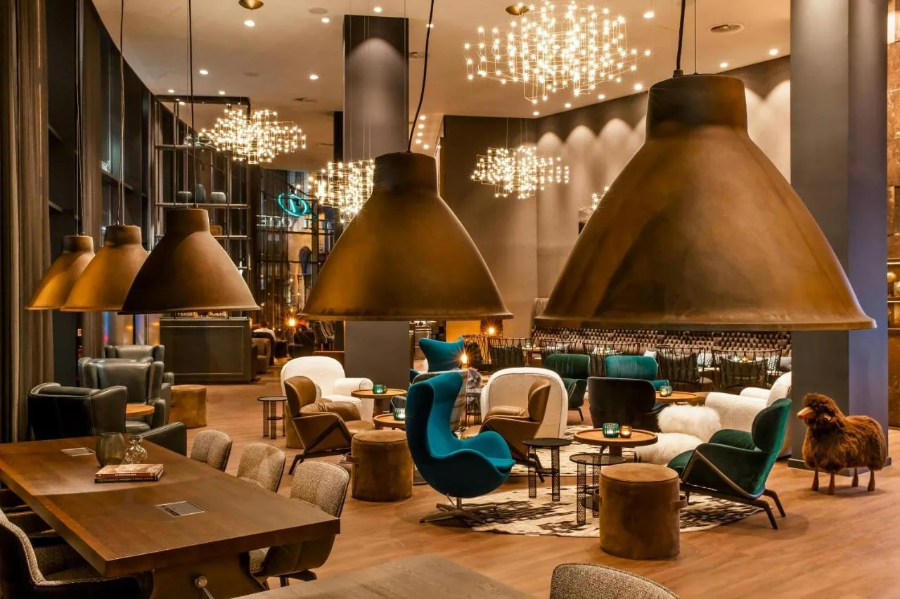 Lounge with copper lamps